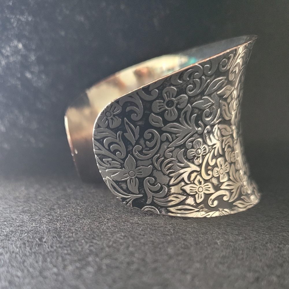 Silver Floral Engraved Cuff Bracelet - Picture 4 of 7